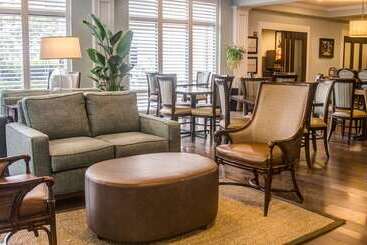 هتل Hampton Inn Charleston Daniel Island