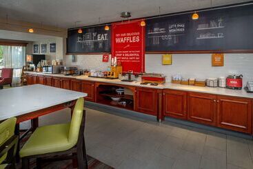 Отель Hampton Inn Charlestondowntown