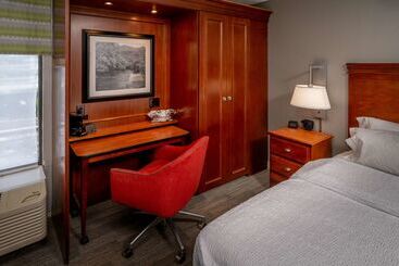Отель Hampton Inn Charlestondowntown