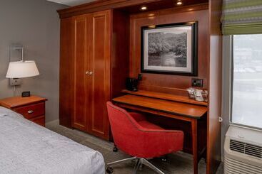 Отель Hampton Inn Charlestondowntown