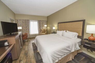 هتل Hampton Inn Cincinnatieastgate