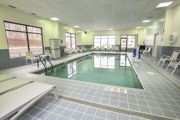 هتل Hampton Inn Cincinnatieastgate