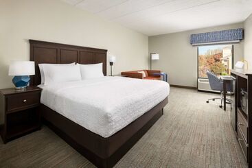 هتل Hampton Inn Columbia