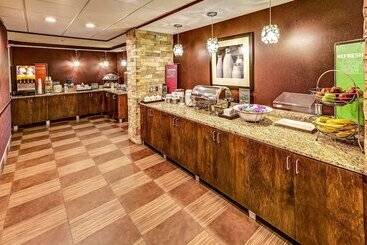 هتل Hampton Inn By Hilton Columbus I 70e/hamilton Rd