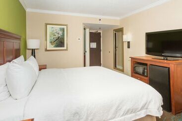 هتل Hampton Inn Daytona Speedway