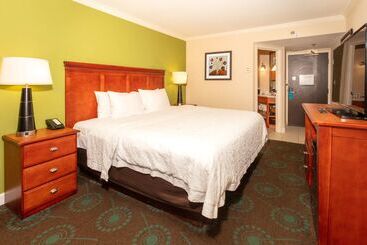 هتل Hampton Inn Daytona Speedway