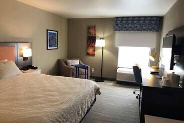 هتل Hampton Inn El Dorado