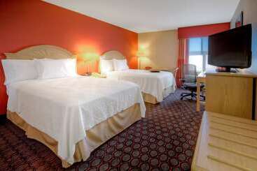 هتل Hampton Inn Fremont