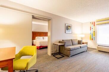 هتل Hampton Inn Gainesville