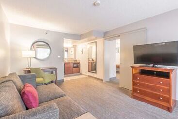 هتل Hampton Inn Gainesville