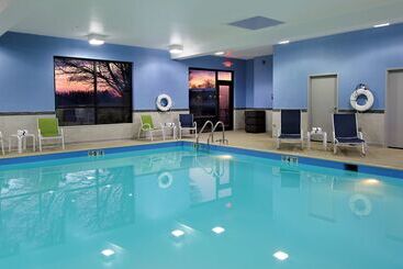 هتل Hampton Inn Hagerstown I 81