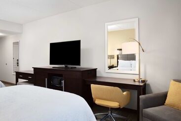 هتل Hampton Inn By Hilton Hallandale Beach Aventura