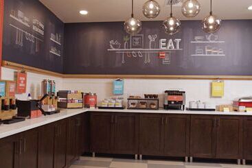 هتل Hampton Inn By Hilton Hallandale Beach Aventura