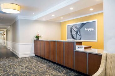 هتل Hampton Inn By Hilton Hallandale Beach Aventura