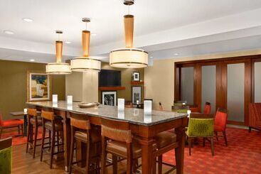 هتل Hampton Inn Heath Newark