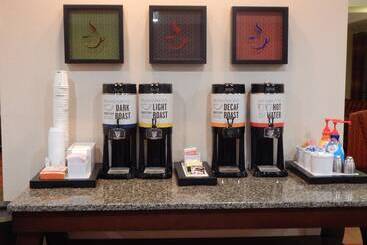 هتل Hampton Inn Heath Newark