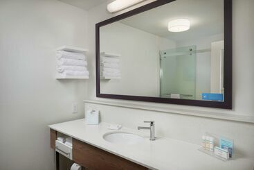 هتل Hampton Inn Helena