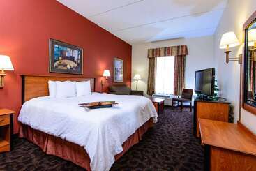 هتل Hampton Inn Houstonpearland
