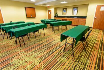 هتل Hampton Inn Houstonpearland
