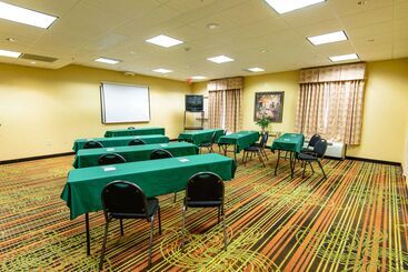 هتل Hampton Inn Houstonpearland