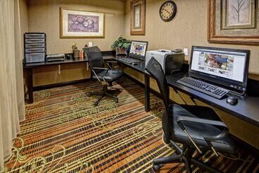 هتل Hampton Inn Indianapolissw/plainfield