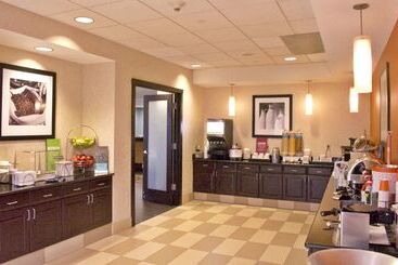 هتل Hampton Inn Ithaca