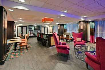 هتل Hampton Inn Ithaca
