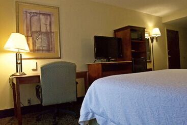 هتل Hampton Inn Ithaca
