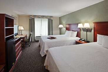 هتل Hampton Inn Ithaca