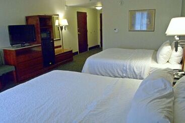 هتل Hampton Inn Ithaca