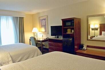 هتل Hampton Inn Ithaca