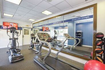 فندق Hampton Inn Jacksonville East Regency Square
