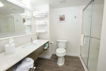 هتل Hampton Inn Jacksonville East Regency Square