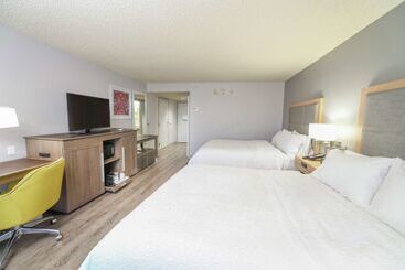 هتل Hampton Inn Jacksonville East Regency Square