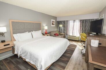 هتل Hampton Inn Jacksonville East Regency Square