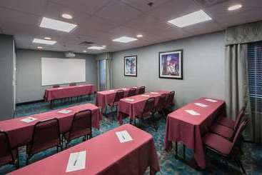 هتل Hampton Inn Lakeland