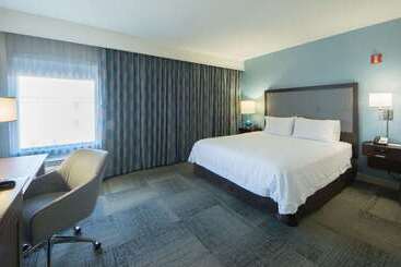 هتل Hampton Inn Lakeland