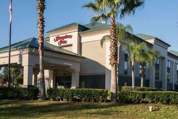 هتل Hampton Inn Lakeland