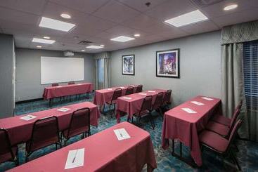 هتل Hampton Inn Lakeland