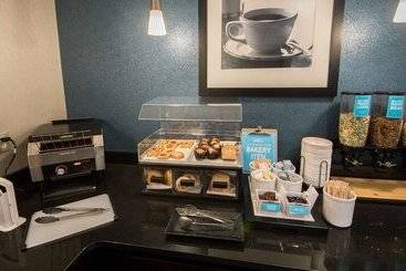 هتل Hampton Inn Lakeland