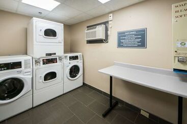 هتل Hampton Inn Lakeland