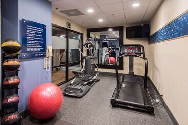 هتل Hampton Inn Lakeland