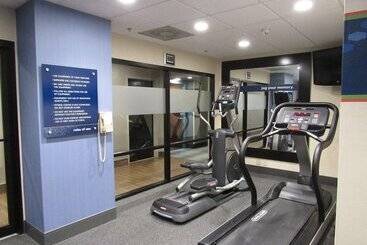 هتل Hampton Inn Lakeland