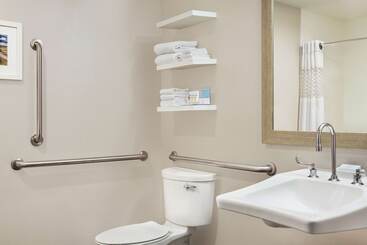 هتل Hampton Inn Lawrence