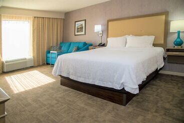 هتل Hampton Inn Lewisburg