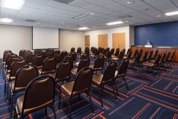 هتل Hampton Inn Medford