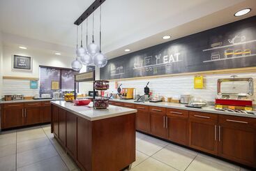 هتل Hampton Inn Medford