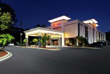 هتل Hampton Inn Melbourne