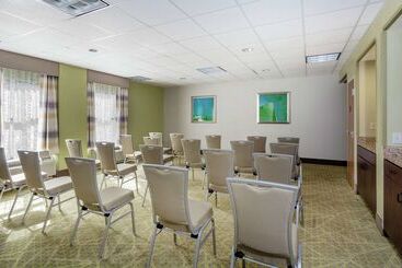 هتل Hampton Inn Melbourne