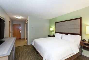 هتل Hampton Inn Melbourne